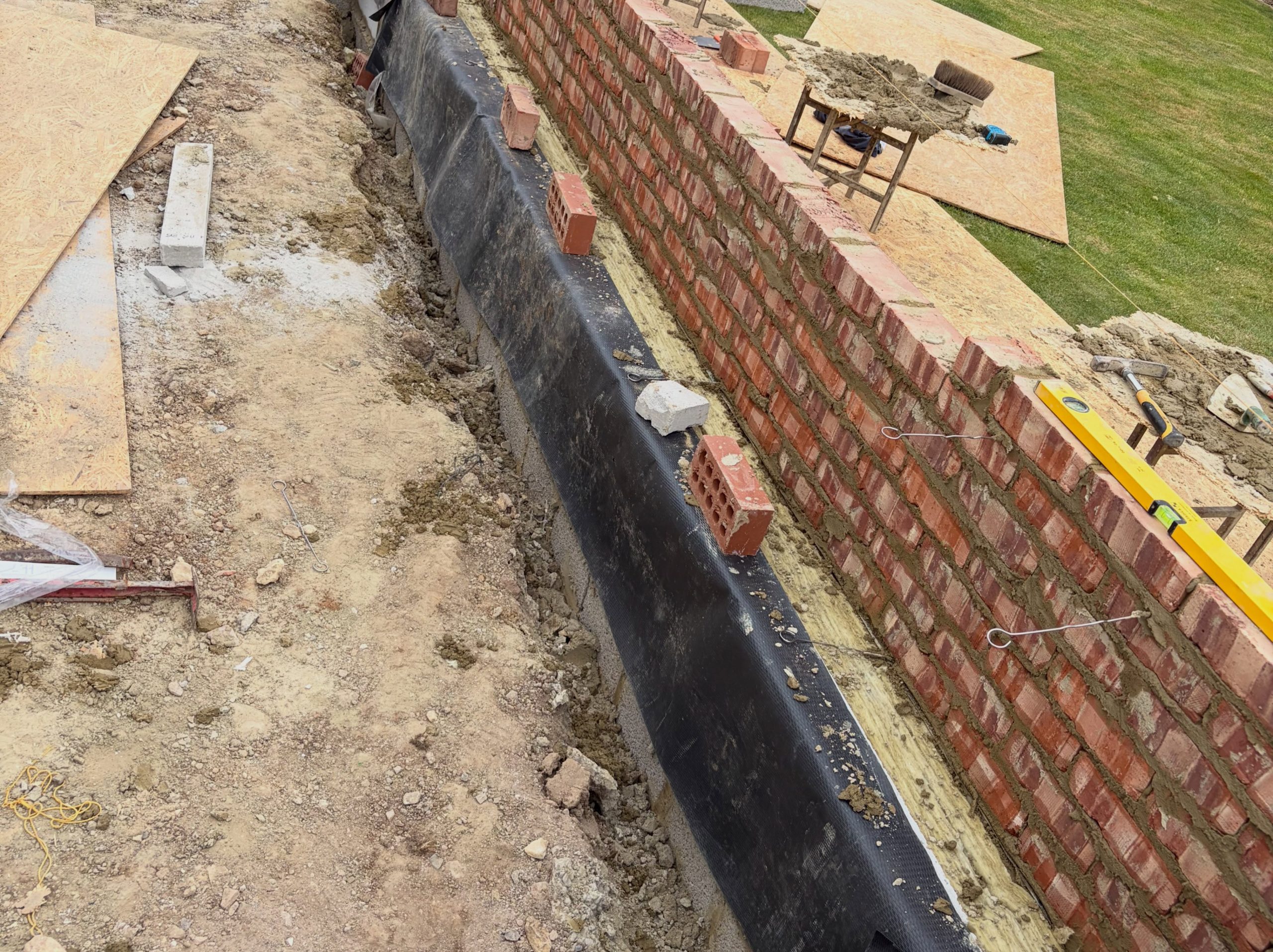 Brickwork and damp-proofing during house extension construction Brickwork and damp-proofing during house extension construction